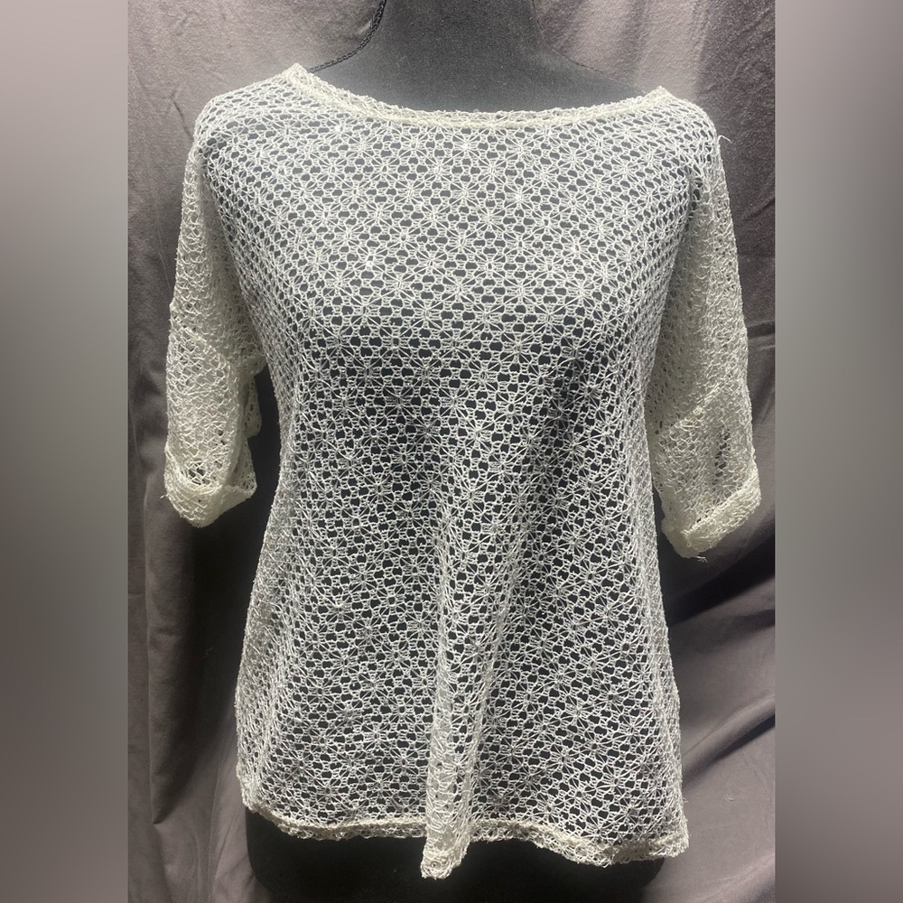 NWT Notations Crochet Fishnet Sequin layering top sz S